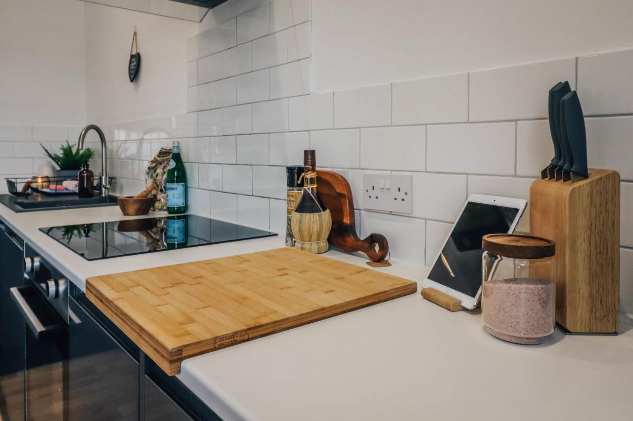 Principality View Apartment Two, By Solace Stays Cardiff Luaran gambar