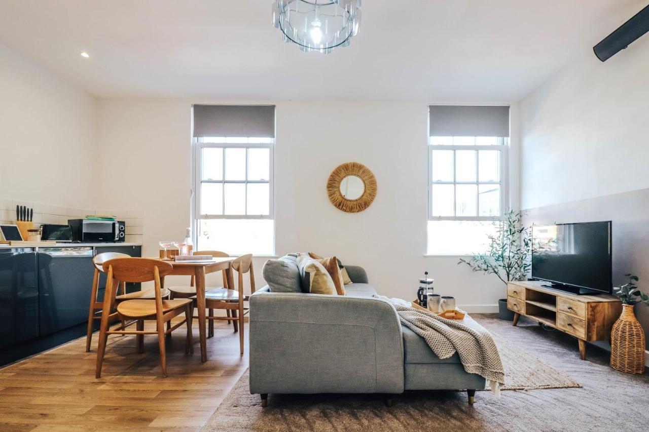 Principality View Apartment Two, By Solace Stays Cardiff Luaran gambar