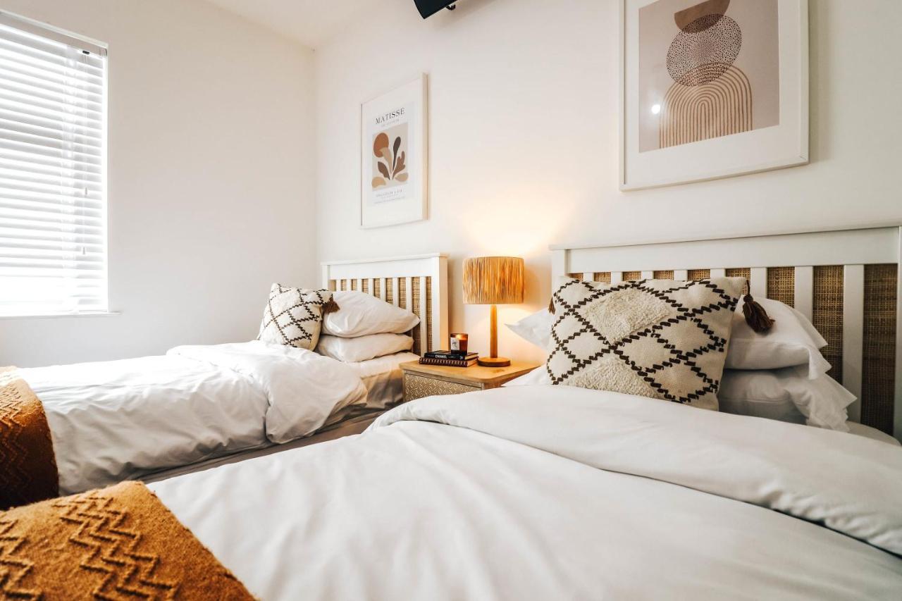 Principality View Apartment Two, By Solace Stays Cardiff Luaran gambar