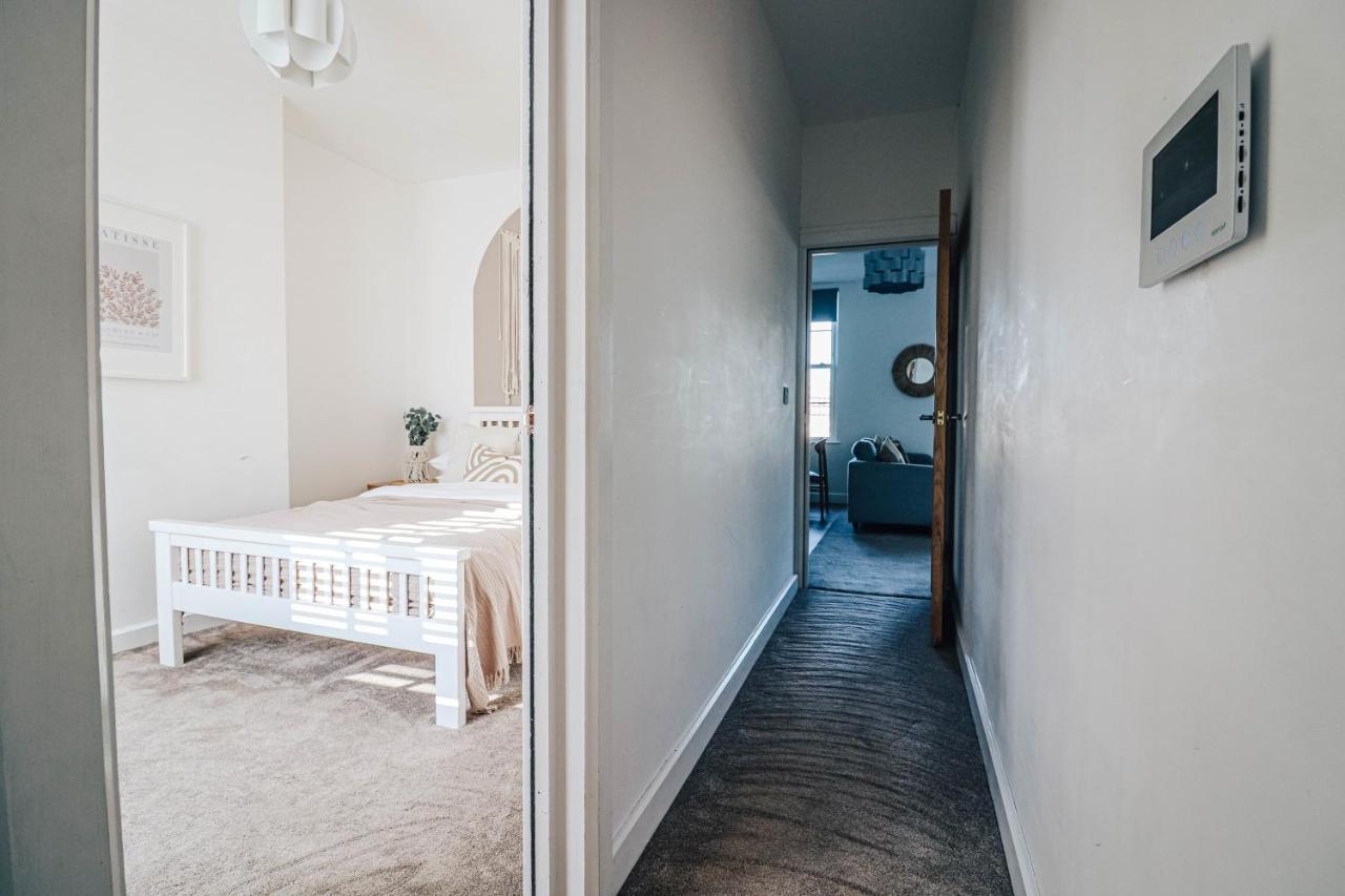 Principality View Apartment Two, By Solace Stays Cardiff Luaran gambar