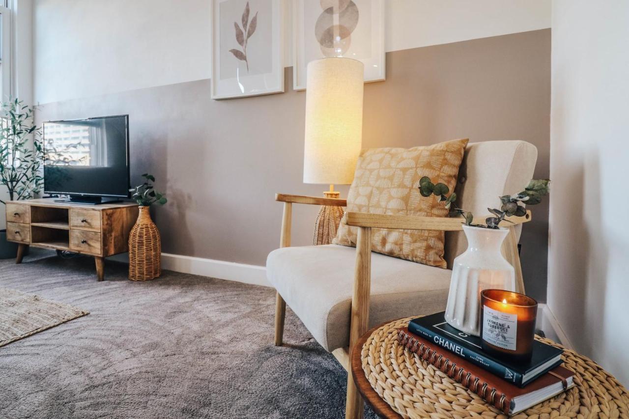 Principality View Apartment Two, By Solace Stays Cardiff Luaran gambar