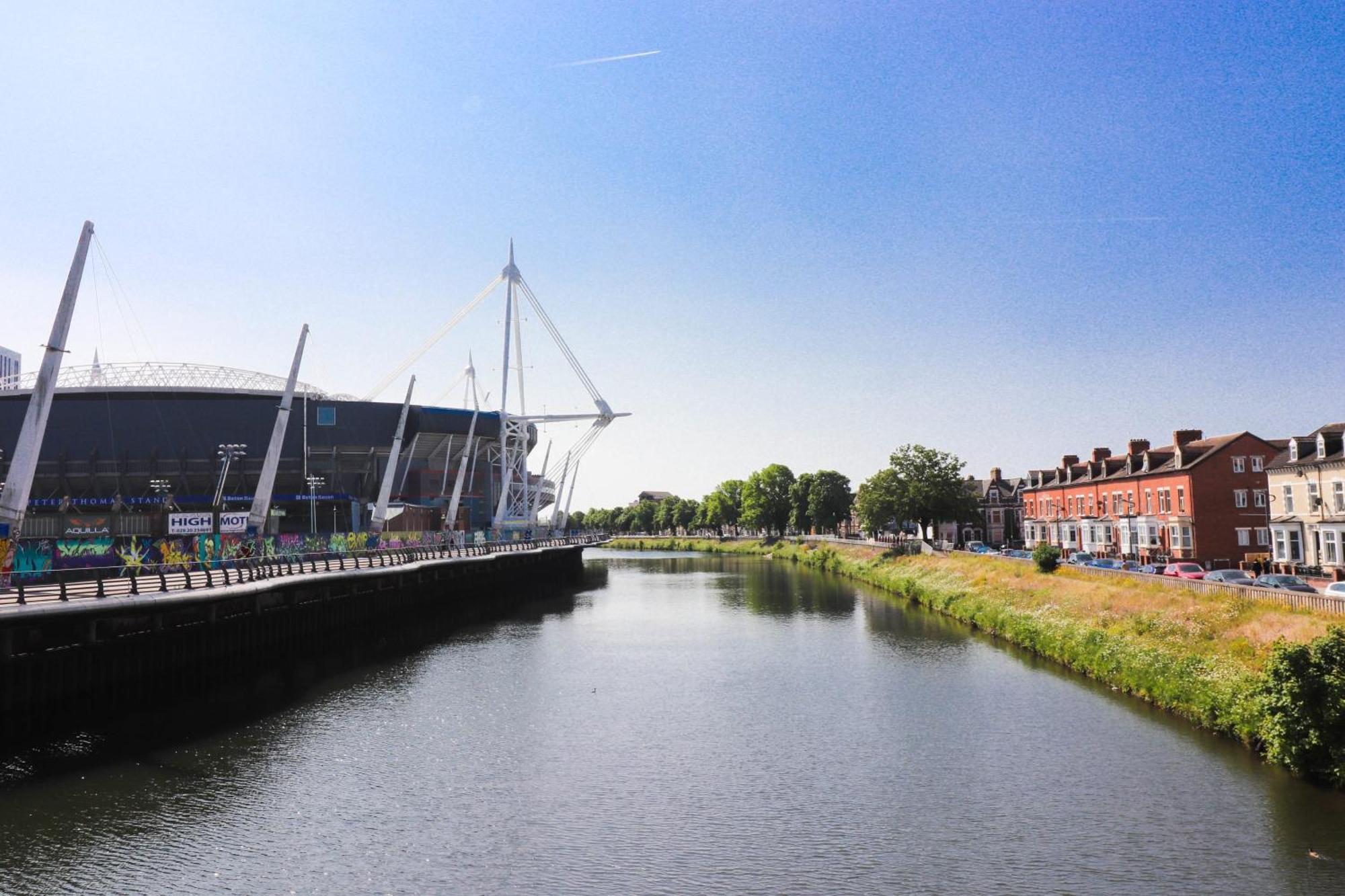Principality View Apartment Two, By Solace Stays Cardiff Luaran gambar