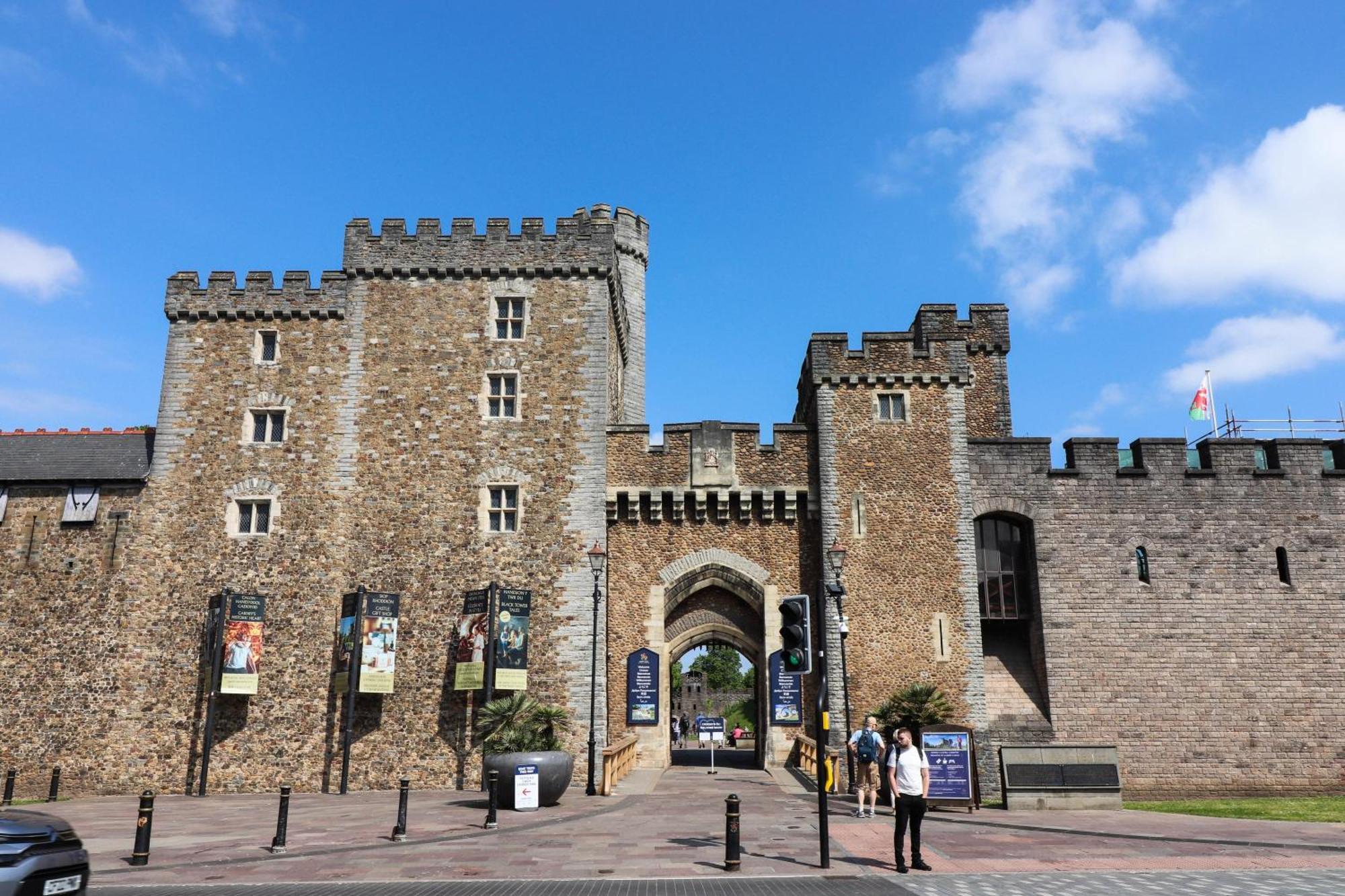 Principality View Apartment Two, By Solace Stays Cardiff Luaran gambar